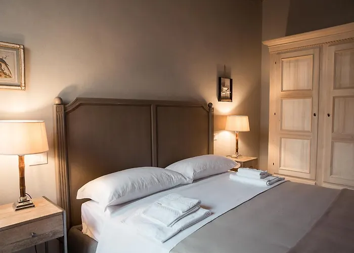 Le Antiche Mura 2 3* グアスタッラ