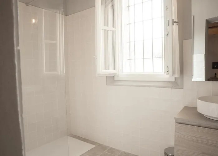 ゲストハウス Le Antiche Mura 2 グアスタッラ